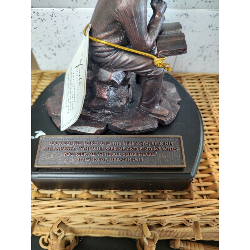 PUTTING GOD FIRST Moments of Faith Sculpture Man w/ Bible Figure Promise Keepers - Picture 5 of 11